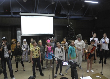 2015Dec2Musical2Small.jpg